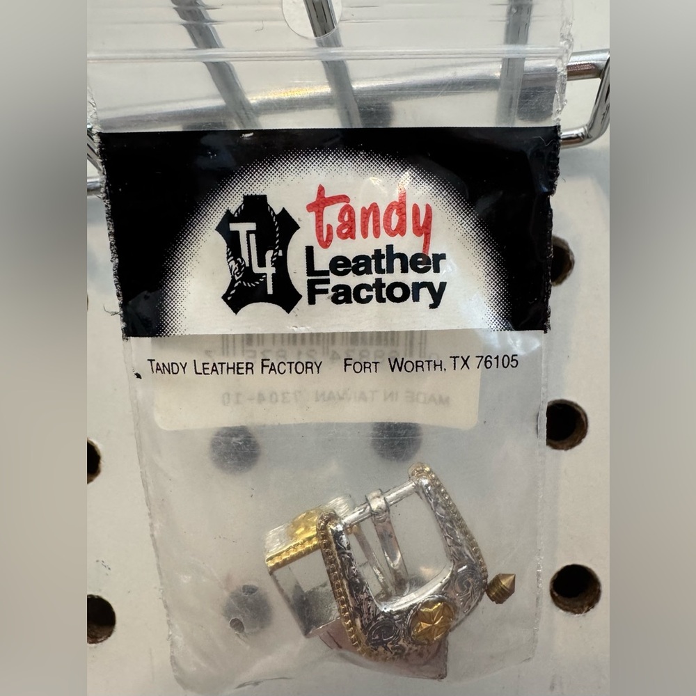 Tandy Leather Factory San Saba Ranger Buckle Set .